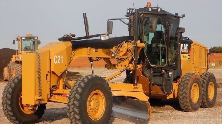 2016 Caterpillar 140M3
